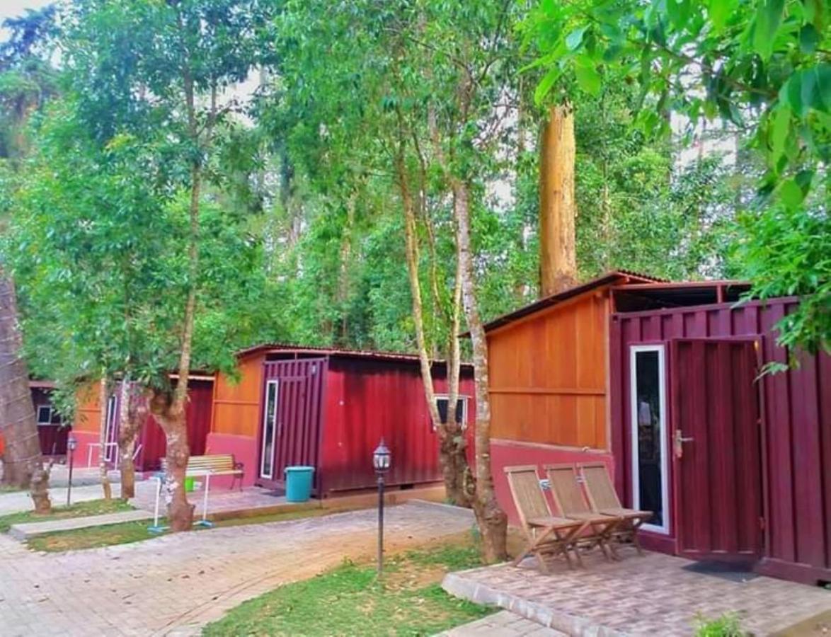 Lawu Forest Camp Sarangan Exterior foto